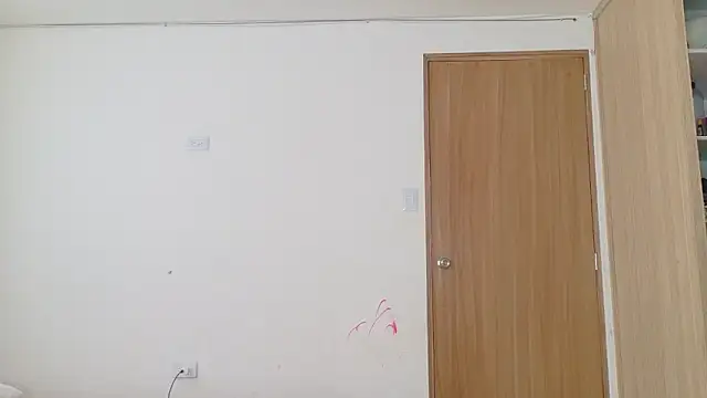 Snapshot of california_0 chatting on September 2025 06:18:02 PM california 0 online show from September 2025 06:18:02 PM