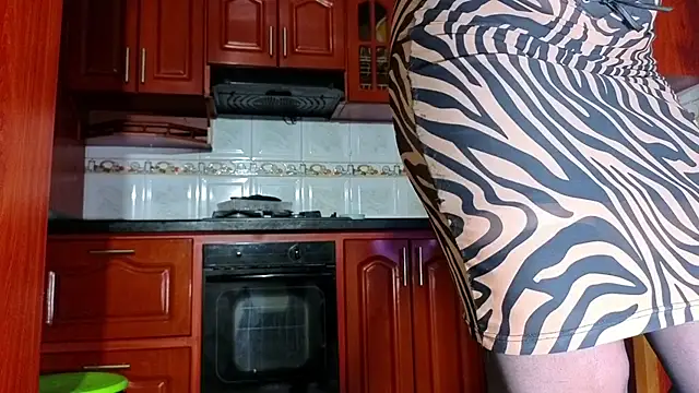 MissEscarleth online show from December 2025 02:52:02 AM