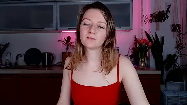 Snapshot of Elly_Helly chatting on January 2025 08:37:02 PM Elly Helly online show from January 2025 08:37:02 PM