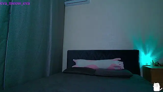 Snapshot of Meow_Eva_Meow chatting on April 2026 09:08:01 PM Meow Eva Meow online show from April 2026 09:08:01 PM