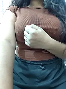 MohiniHott online show from December 2025 07:13:02 AM