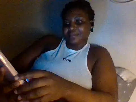 Snapshot of queenzuena chatting on July 2026 09:36:01 PM queenzuena online show from July 2026 09:36:01 PM
