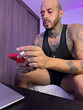 mulatos16 online show from May 2026 03:45:01 AM