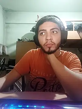 Snapshot of kleineid77 chatting on October 2025 04:58:01 PM kleineid77 online show from October 2025 04:58:01 PM