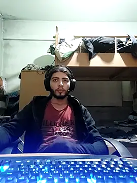 kleineid77 online show from November 2025 04:18:01 PM