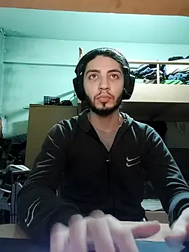 kleineid77 online show from January 2026 10:47:02 PM