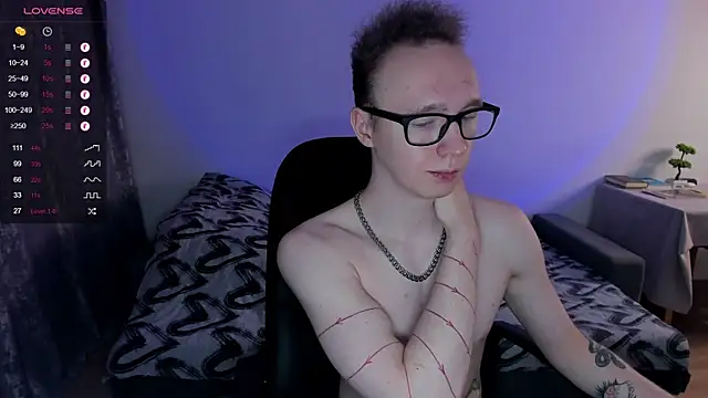 Alex silents online show from February 2025 01:46:01 PM