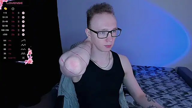 Snapshot of Alex_silents chatting on January 2026 11:58:02 AM Alex silents online show from January 2026 11:58:02 AM