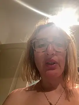 Snapshot of casalinga88 chatting on March 2025 07:39:01 PM casalinga88 online show from March 2025 07:39:01 PM
