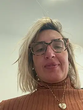 Snapshot of casalinga88 chatting on March 2025 01:02:01 PM casalinga88 online show from March 2025 01:02:01 PM