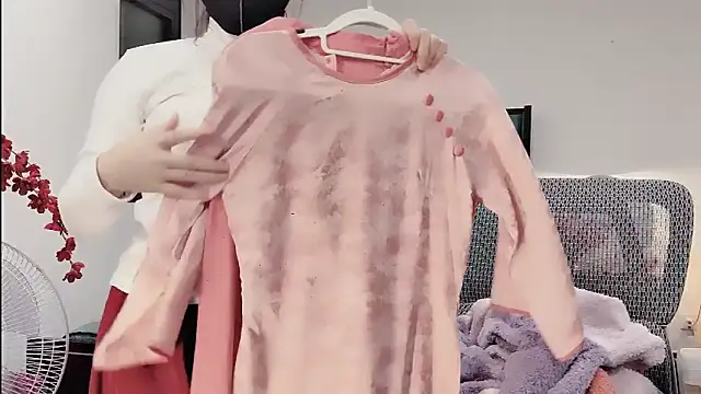 Snapshot of Berrysweet_68 chatting on February 2026 03:05:02 PM Berrysweet 68 online show from February 2026 03:05:02 PM