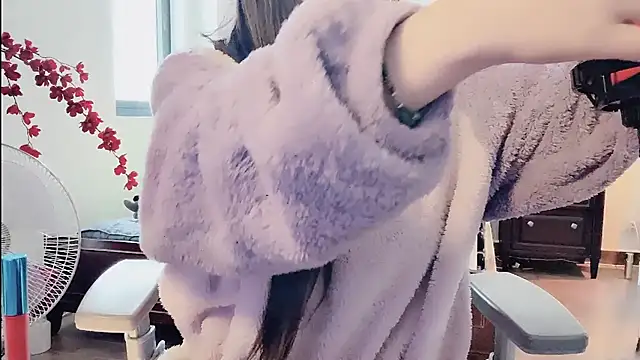 Snapshot of Berrysweet_68 chatting on February 2026 03:43:01 AM Berrysweet 68 online show from February 2026 03:43:01 AM