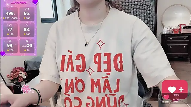 Snapshot of Berrysweet_68 chatting on April 2026 01:21:01 AM Berrysweet 68 online show from April 2026 01:21:01 AM