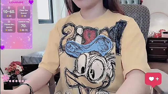 Snapshot of Berrysweet_68 chatting on April 2026 02:49:02 AM Berrysweet 68 online show from April 2026 02:49:02 AM