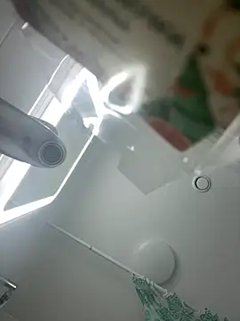 Adela Vetta online show from December 2025 09:31:02 PM