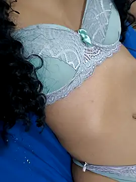 Snapshot of fernandasweet chatting on September 2025 02:00:02 AM fernandasweet online show from September 2025 02:00:02 AM