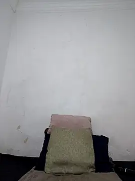 Curvy sluty online show from September 2025 08:02:01 PM