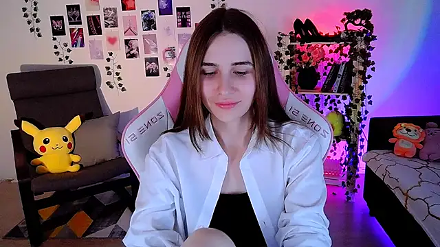 AliceCharmy online show from December 2024 03:33:02 PM