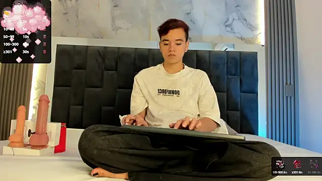 Snapshot of bunny_maxi chatting on October 2025 12:34:02 PM bunny maxi online show from October 2025 12:34:02 PM