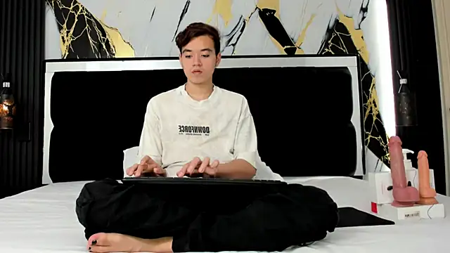 Snapshot of bunny_maxi chatting on November 2025 12:27:02 PM bunny maxi online show from November 2025 12:27:02 PM