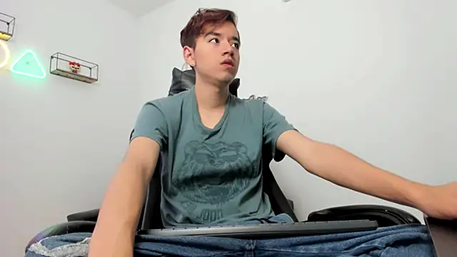 Snapshot of bunny_maxi chatting on November 2025 12:39:02 PM bunny maxi online show from November 2025 12:39:02 PM