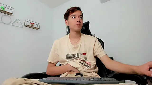 Snapshot of bunny_maxi chatting on November 2025 12:41:02 PM bunny maxi online show from November 2025 12:41:02 PM