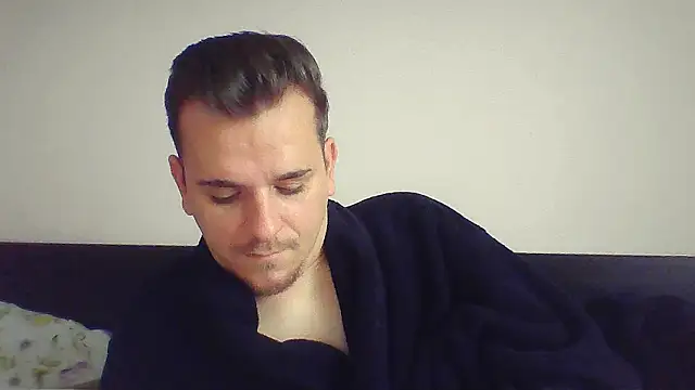 Huge cock22cm online show from November 2025 09:23:01 AM