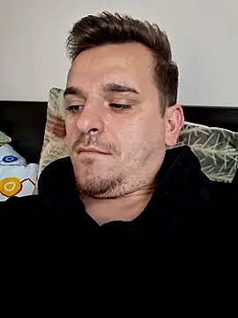 Huge cock22cm online show from December 2025 10:11:01 AM