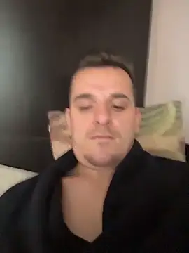 Huge cock22cm online show from February 2026 01:09:02 PM