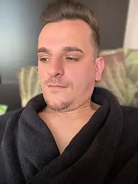 Huge cock22cm online show from April 2026 10:44:01 AM