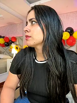 Brenda Garcia online show from October 2025 09:32:02 PM