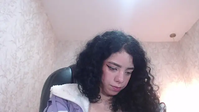 EmmaCowperr online show from January 2025 11:07:02 AM