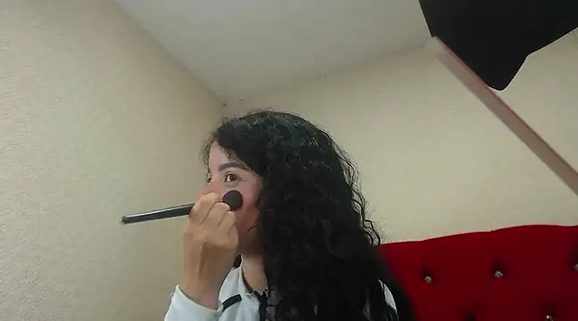 EmmaCowperr online show from February 2025 12:27:02 PM