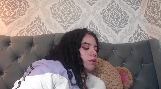 EmmaCowperr online show from March 2025 07:10:02 PM