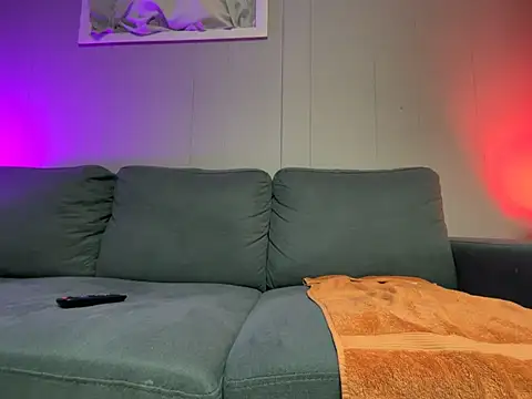 mouser21212 online show from February 2025 08:44:01 PM