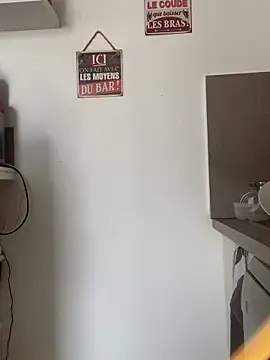 Luccreccia  online show from October 2025 10:13:02 AM