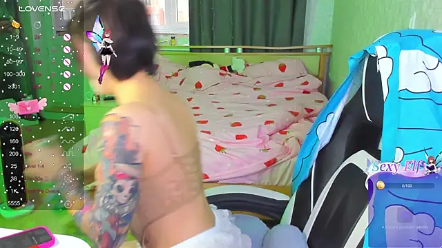 Snapshot of folinskayyya chatting on December 2025 05:23:01 AM folinskayyya online show from December 2025 05:23:01 AM