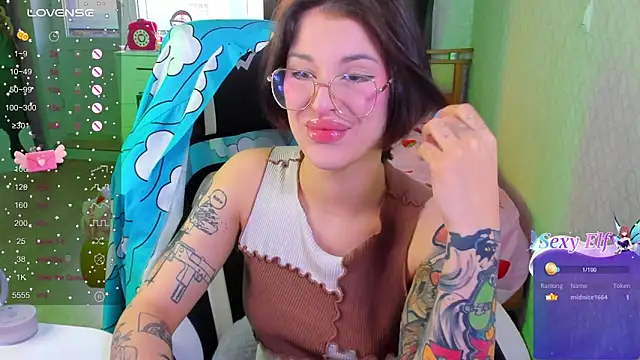 Snapshot of folinskayyya chatting on December 2025 05:56:01 AM folinskayyya online show from December 2025 05:56:01 AM