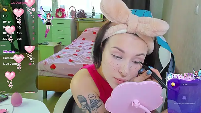 Snapshot of folinskayyya chatting on February 2026 08:21:01 AM folinskayyya online show from February 2026 08:21:01 AM