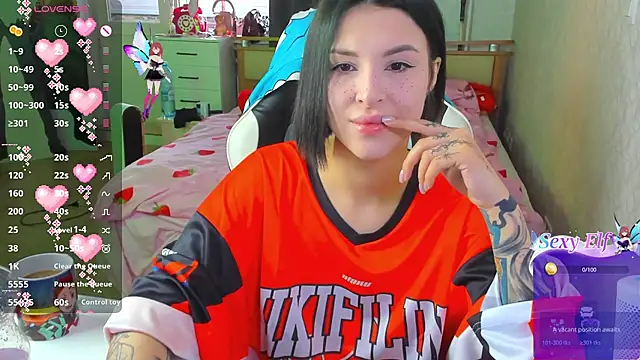 Snapshot of folinskayyya chatting on February 2026 06:01:02 AM folinskayyya online show from February 2026 06:01:02 AM