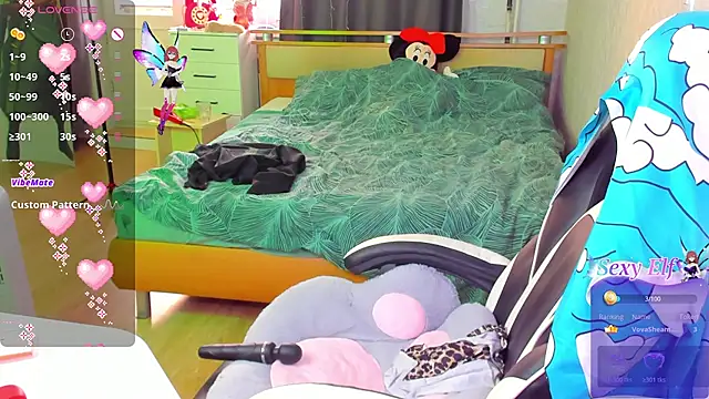 Snapshot of folinskayyya chatting on March 2026 06:04:02 AM folinskayyya online show from March 2026 06:04:02 AM