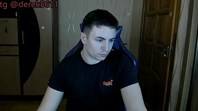 bigmark033 online show from December 2025 01:27:02 PM