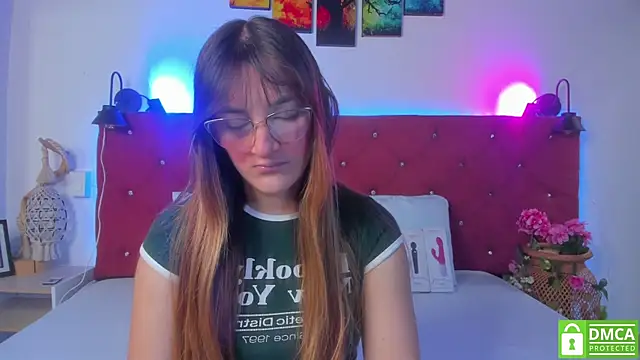 Ruth harvey  online show from November 2025 01:57:02 PM