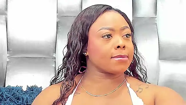 CamilaBenitez online show from October 2025 12:19:02 PM