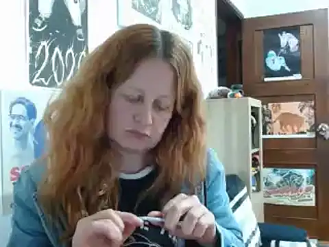 Snapshot of ViioletaMora chatting on June 2026 07:45:02 AM ViioletaMora online show from June 2026 07:45:02 AM