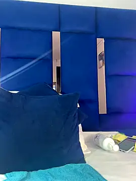 alice love052 online show from December 2025 04:30:02 AM