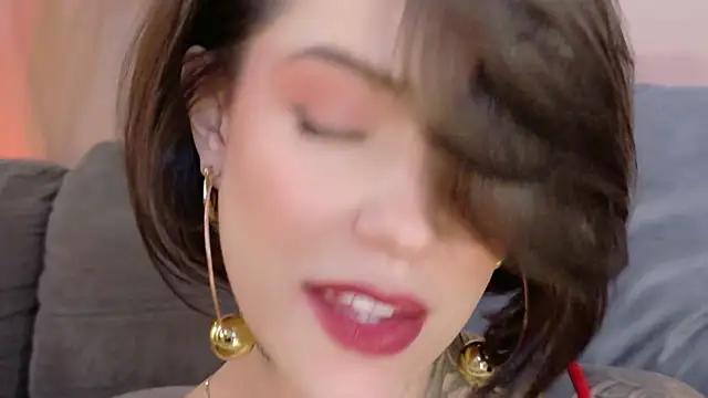 Hannah Borbon online show from July 2026 01:16:01 AM