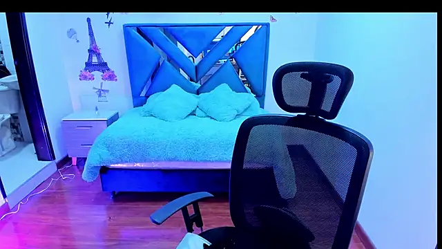 Aylinn diaz online show from December 2024 11:06:02 PM