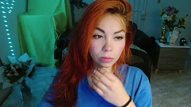 Snapshot of Aylinn_diaz chatting on July 2026 08:43:02 AM Aylinn diaz online show from July 2026 08:43:02 AM