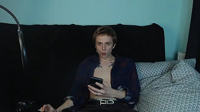 Snapshot of axxxturel chatting on December 2024 04:31:01 AM axxxturel online show from December 2024 04:31:01 AM